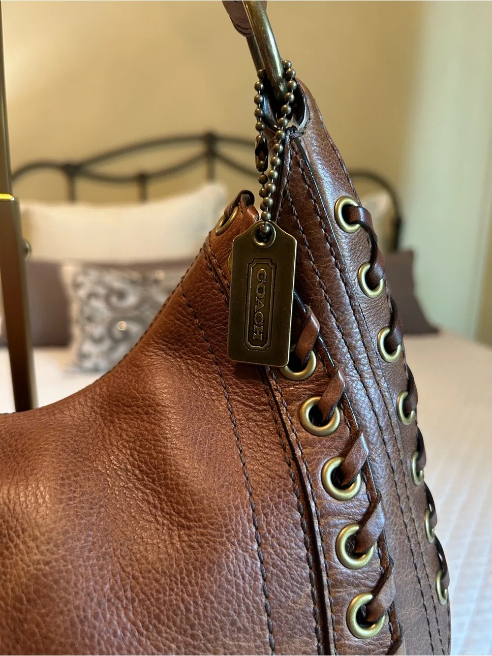 Coach Chelsea Abbey Lace Hobo in Brown No. C0793-10971 - Picture 3 of 16